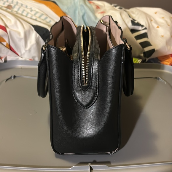 Kate Spade Purse - Picture 4 of 5